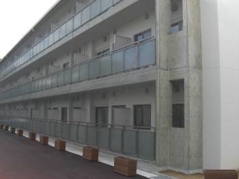 �h���l�b�g